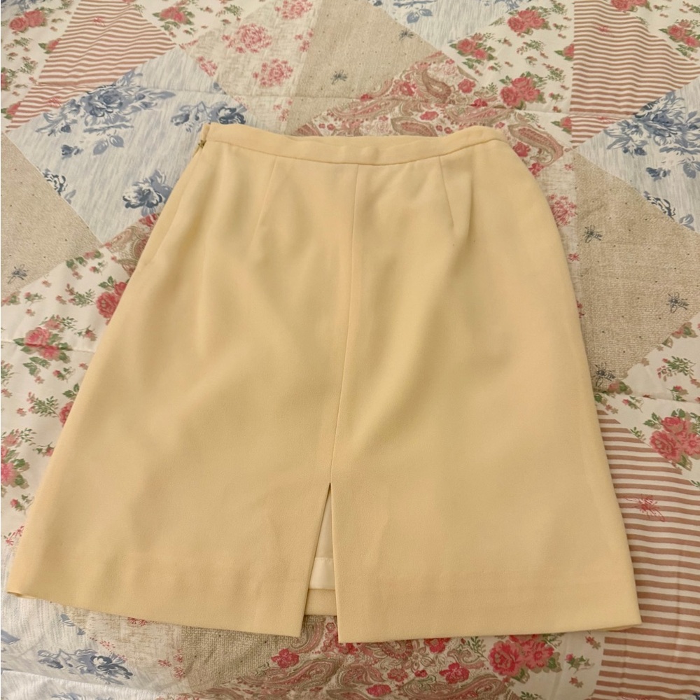 Jones New York Light Cream A-Line Skirt